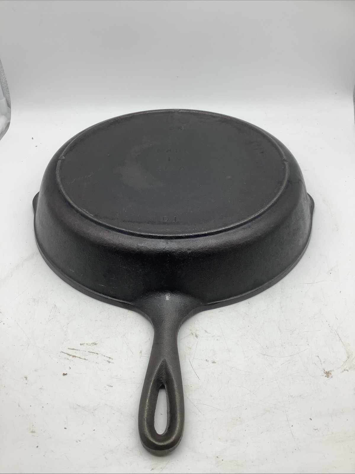 VINTAGE Lodge 10 SK D 3 Notch CAST IRON SKILLET Heat Ring 12