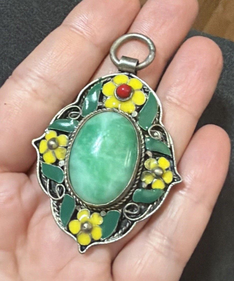 Antique / Vintage CHINESE EXPORT SILVER ENAMEL CLOISONNE BROOCH JADE Floral 23g Antique / Vintage CHINESE EXPORT SILVER ENAMEL CLOISONNE BROOCH JADE Floral 23g