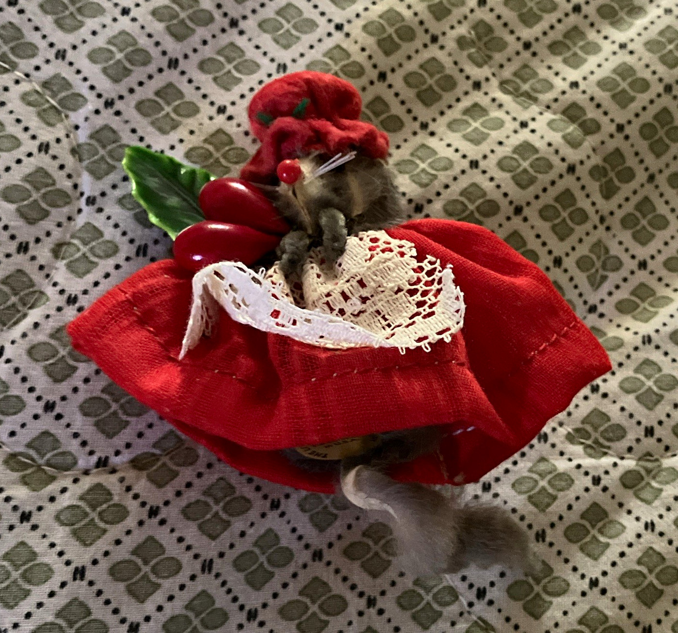 The Little Mouse Factory Mouse Figurine Fur/ Red Dress/Hat— vintage & pristine The Little Mouse Factory Mouse Figurine Fur/ Red Dress/Hat— vintage & pristine