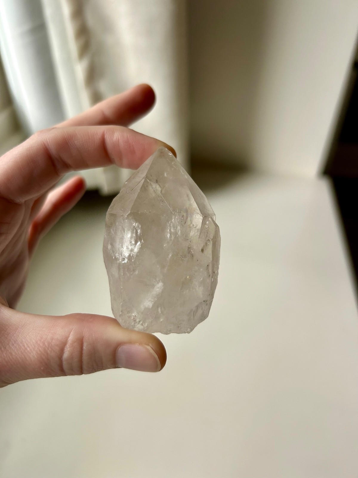 Beautiful Natural Clear Quartz Full Terminated Crystal Specimen 103g 2.5 Inches Beautiful Natural Clear Quartz Full Terminated Crystal Specimen 103g 2.5 Inches