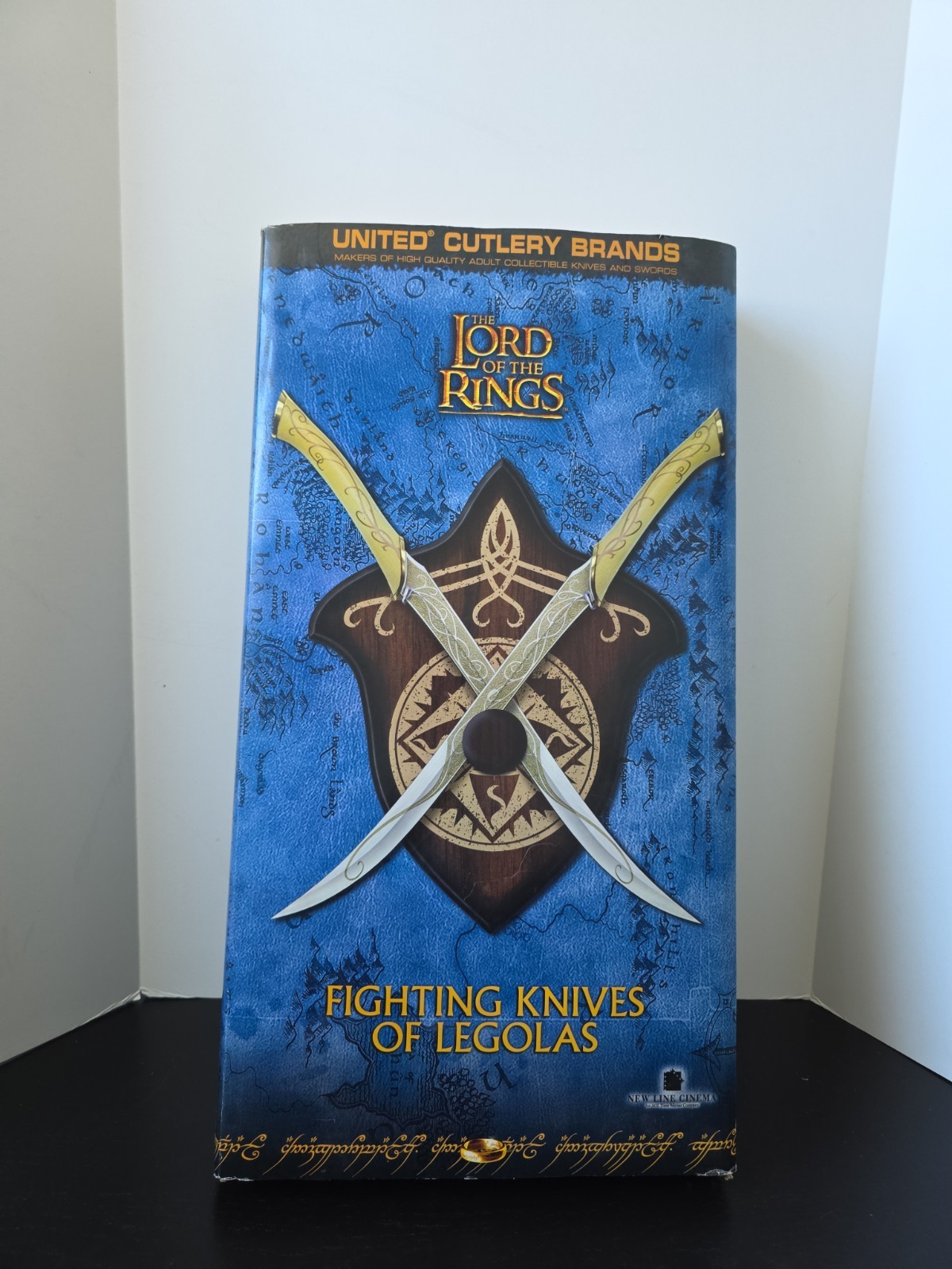 New Legolas United Cutlery Limited Edition Fighting Knives. Never Used &Display New Legolas United Cutlery Limited Edition Fighting Knives. Never Used &Display