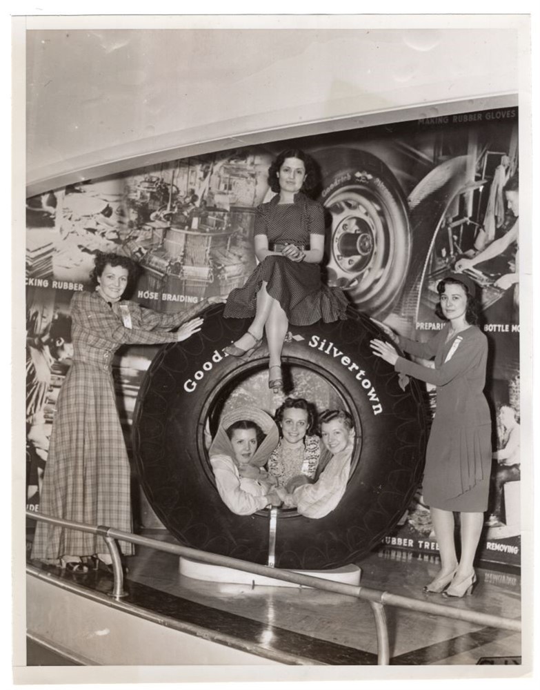 1939 Goodrich Girls Dressing in Costume of Year Tires Came Out Orig. News Photo