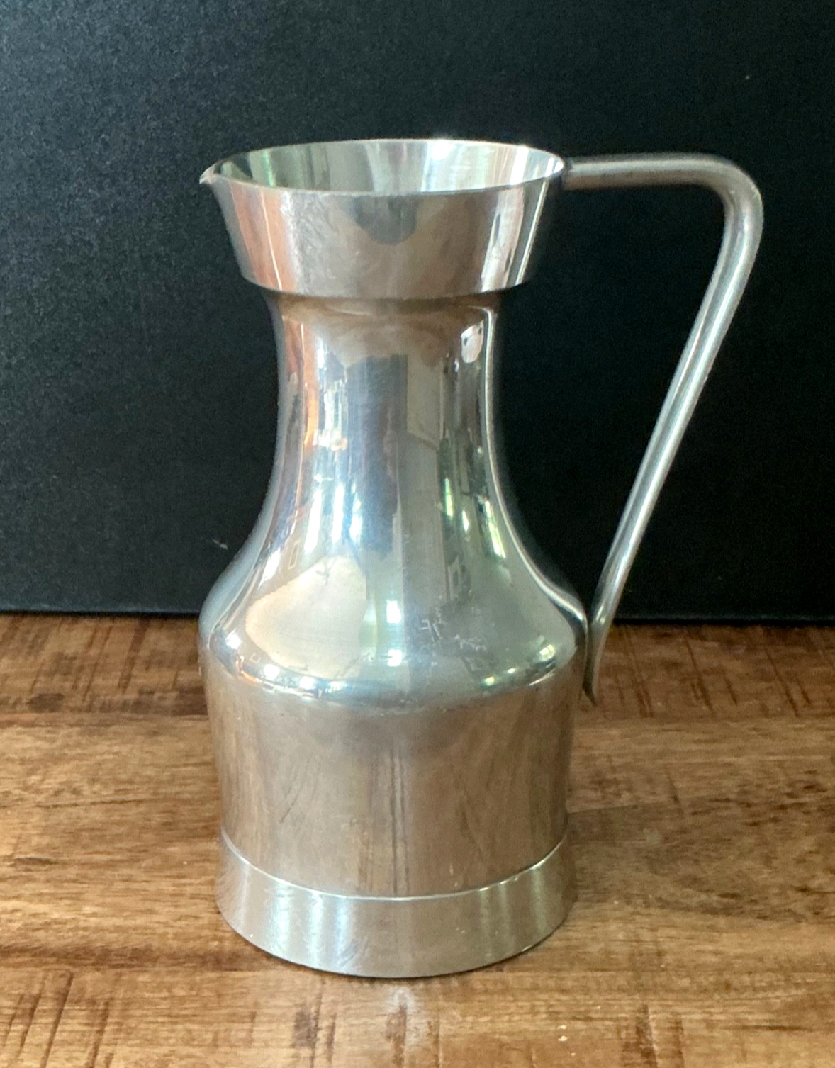 Vintage French Pewter Pitcher Etain Garanti, France, Mid Century Modernism Vintage French Pewter Pitcher Etain Garanti, France, Mid Century Modernism