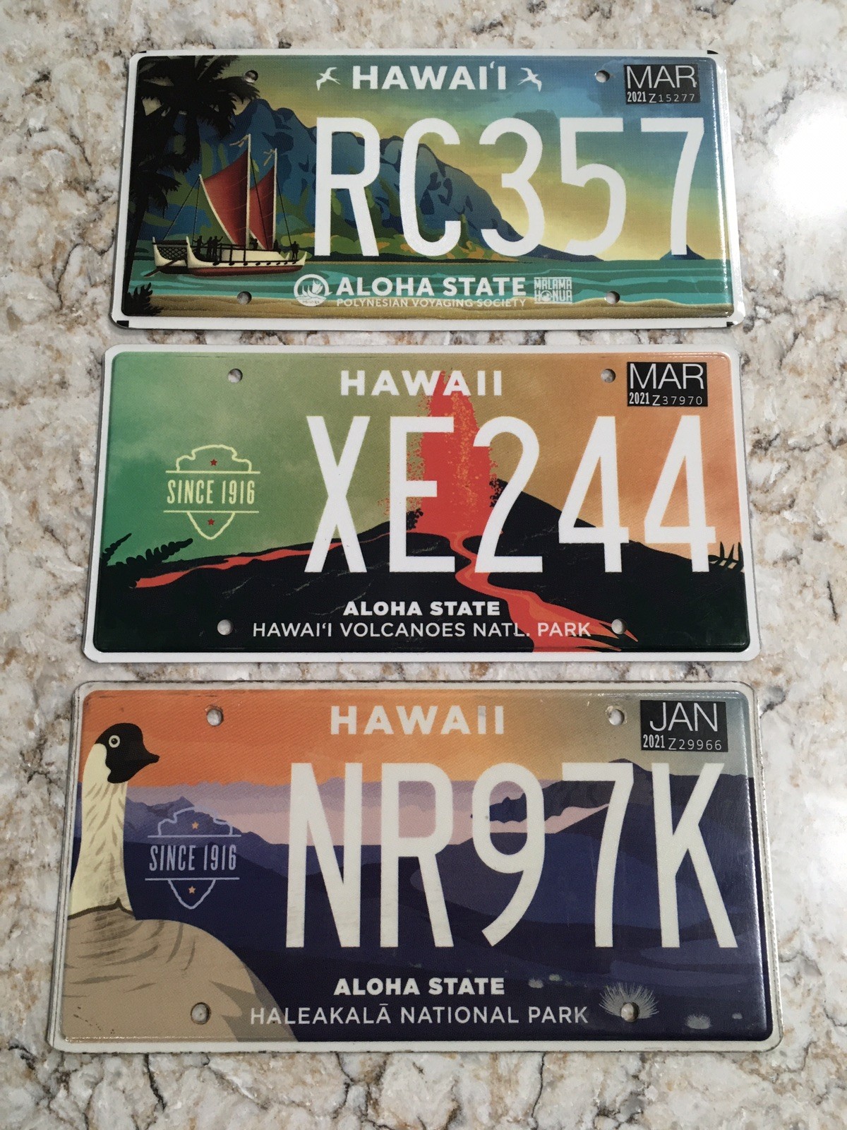 GREAT SET OF ALL 3 HAWAII GRAPHIC LICENSE PLATES ,ALL NEAR MINT CONDITION , GREAT SET OF ALL 3 HAWAII GRAPHIC LICENSE PLATES ,ALL NEAR MINT CONDITION ,