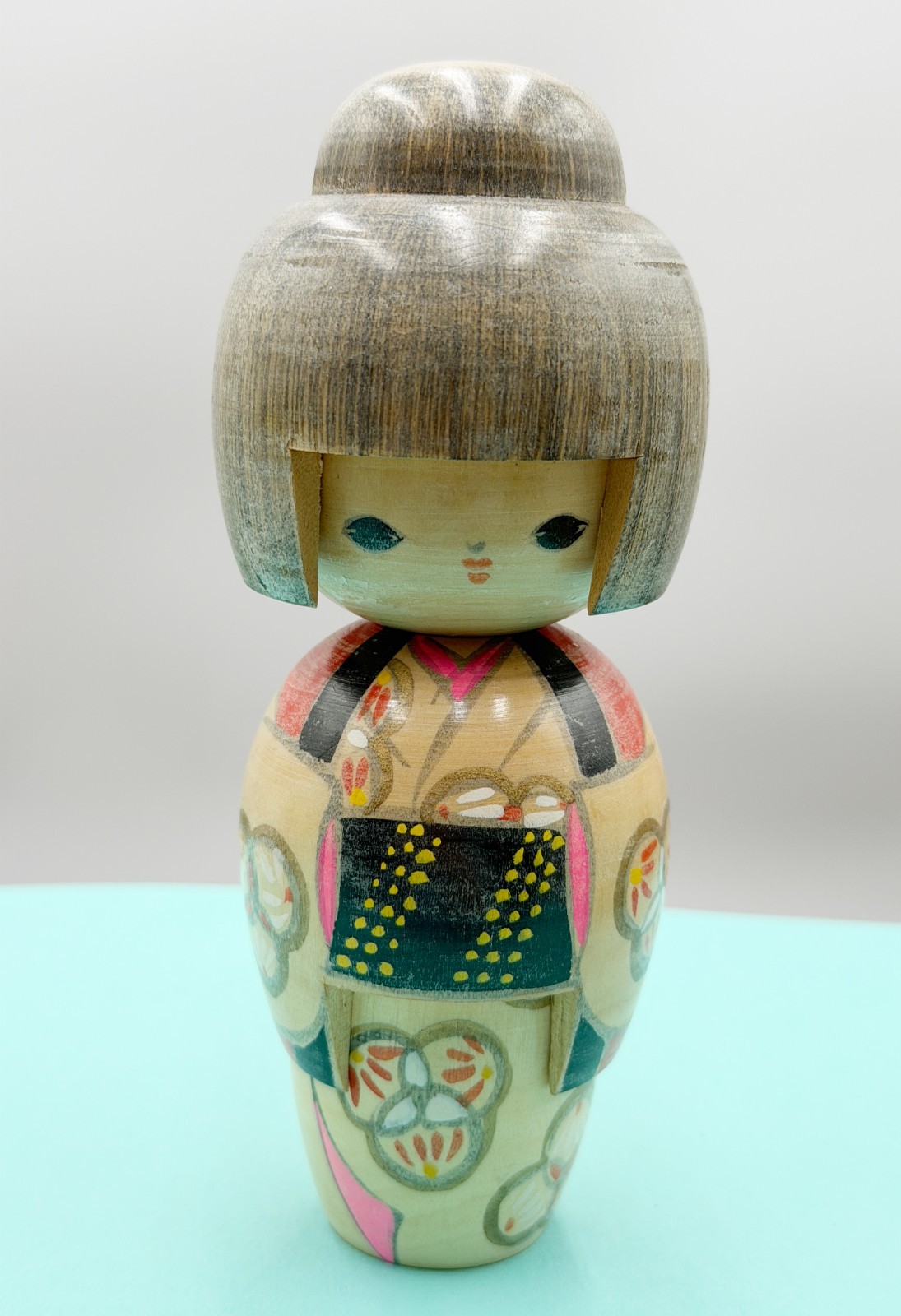 6 Inch Vintage Hand Painted Japanese Kokeshi Doll 6 Inch Vintage Hand Painted Japanese Kokeshi Doll