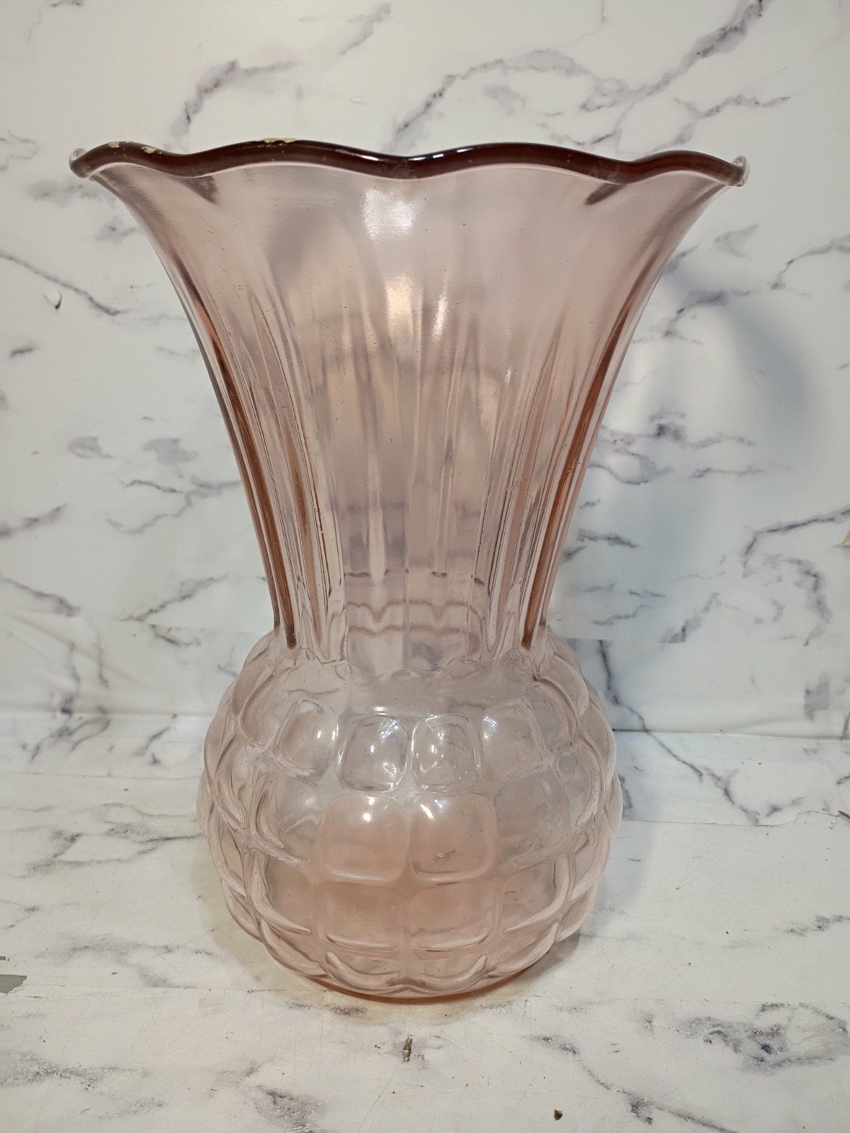 Pink Depression Glass Vase Ruffled Fan Top Pineapple Waffle Base 8\