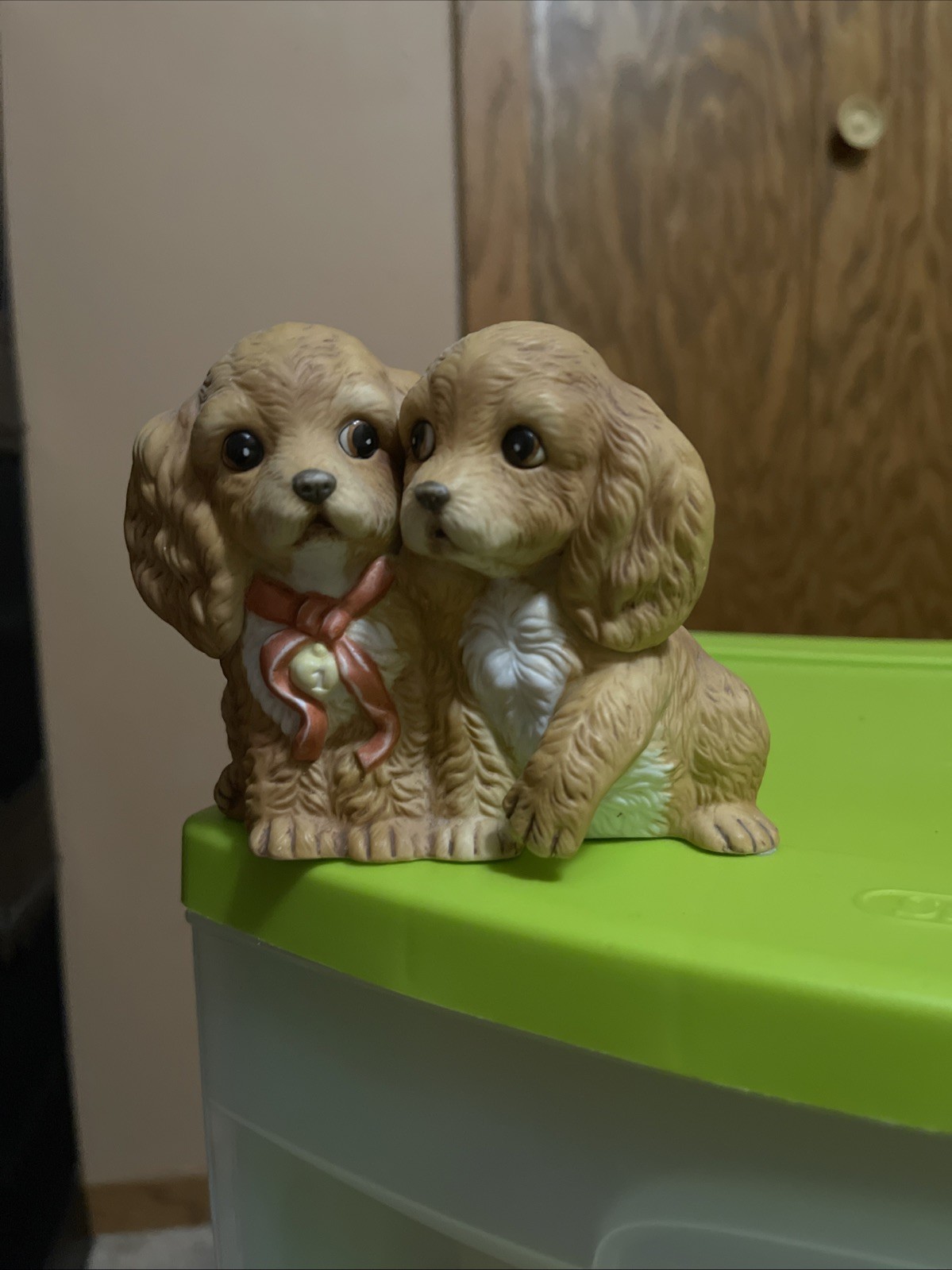 1988 HOMCO Masterpiece Porcelain Blonde Cocker Spaniel Puppies Figurine