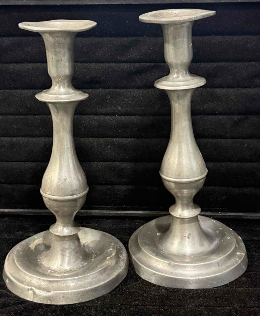 Pair of Antique Pewter Candlesticks, American or English, c. 19th Century Pair of Antique Pewter Candlesticks, American or English, c. 19th Century
