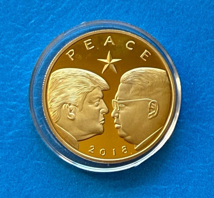 New 2018 White House Donald Trump Kim Jong-Un Korean Peace Summit Coin PEACE