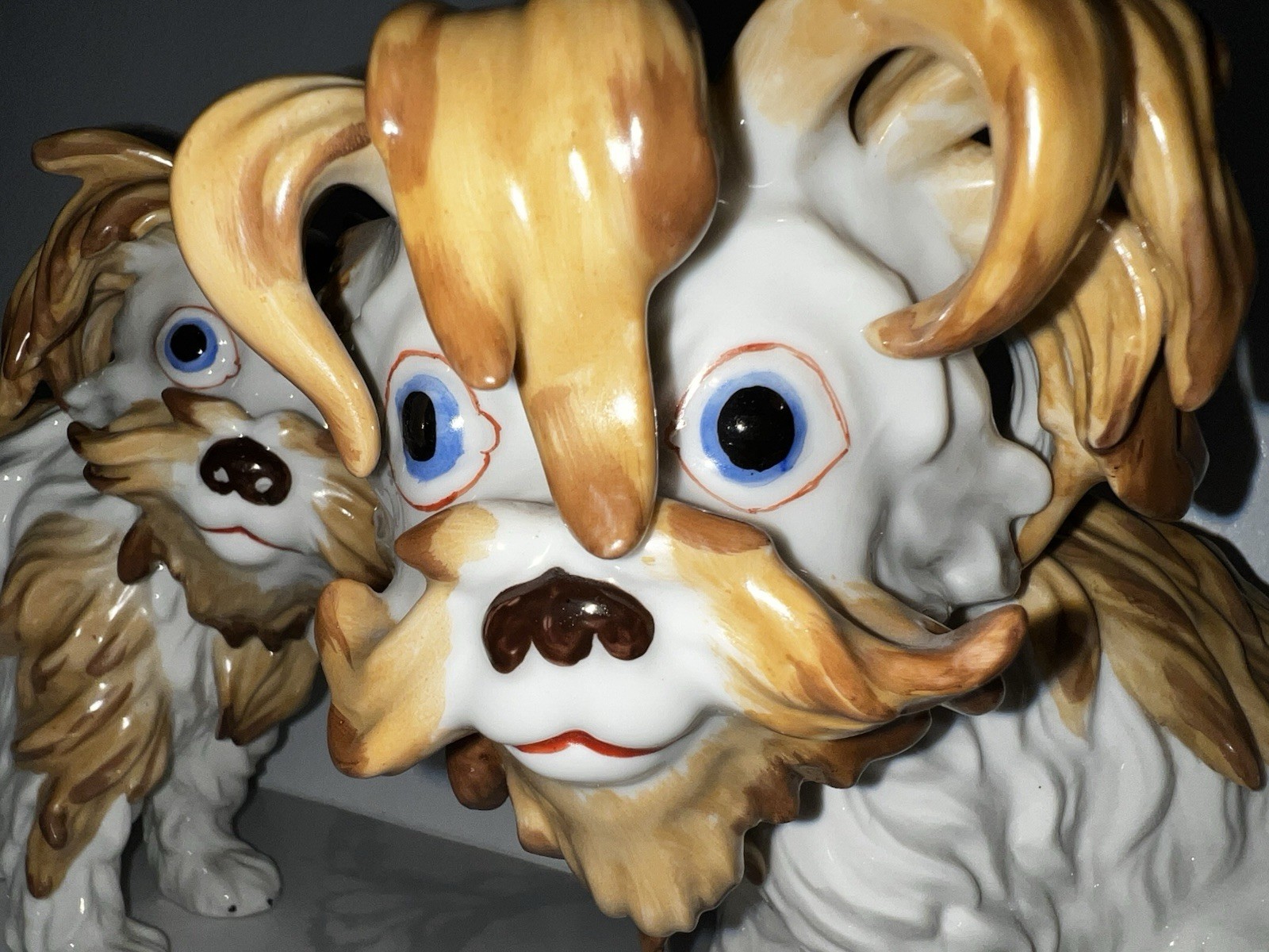 Vintage Mottahedeh Stately Homes Chatsworth Terriers Pair Rare 1990s Italy Mint Vintage Mottahedeh Stately Homes Chatsworth Terriers Pair Rare 1990s Italy Mint