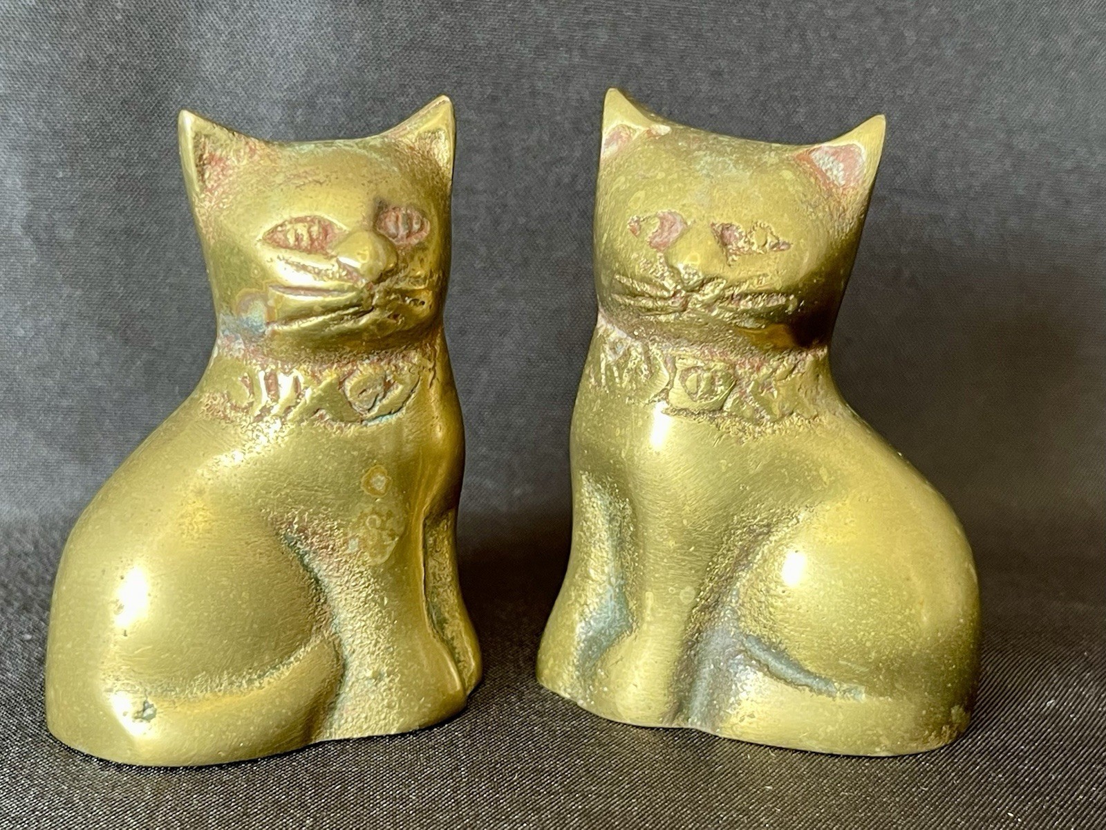 Vintage K.P. Enterprise Solid Brass Cats With Floral Collars Figurine Pair