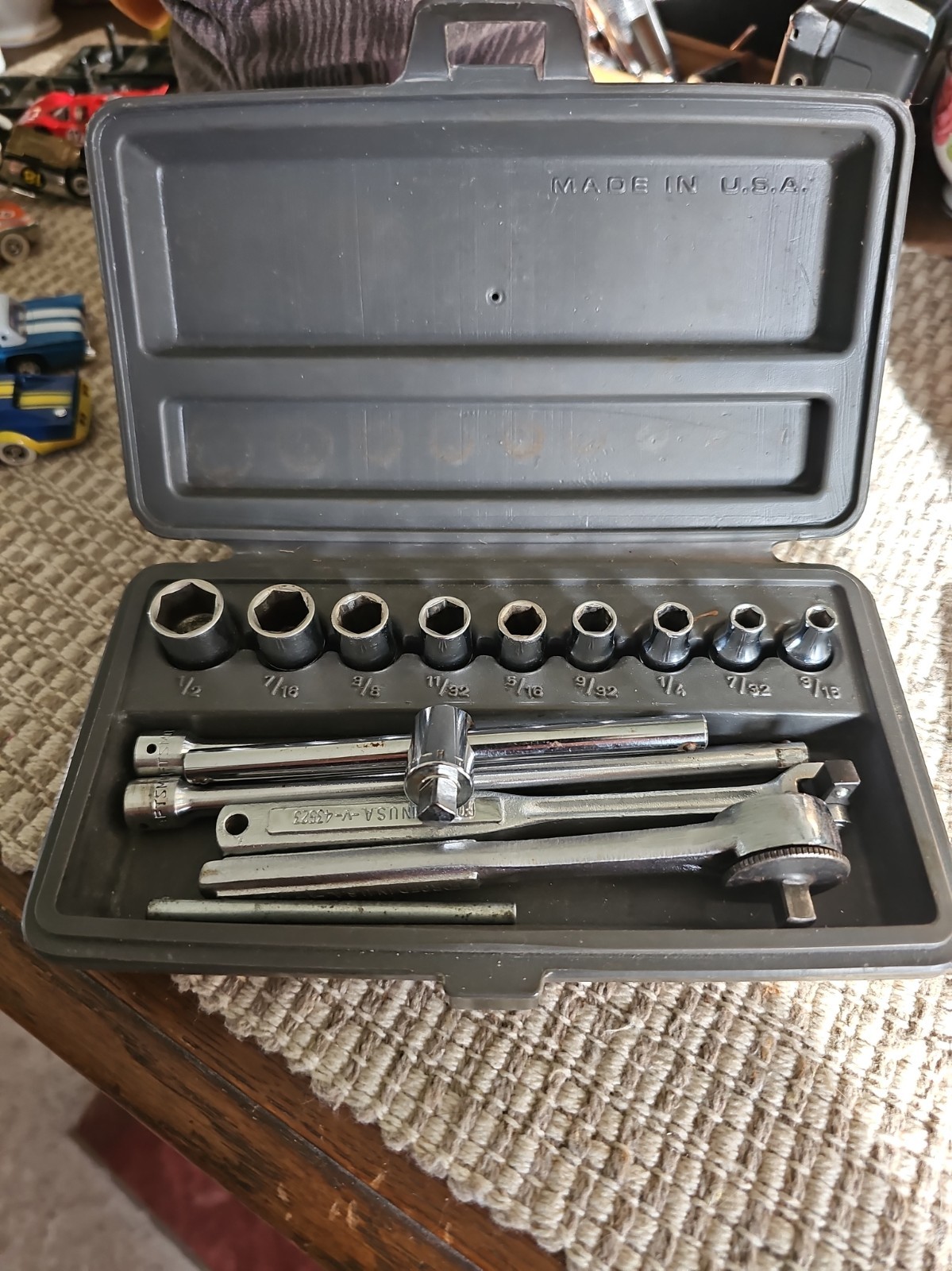 VINTAGE CRAFTSMAN 1/4” DRIVE RATCHET SAE SOCKET SET PERMANEX CASE - VGC USA