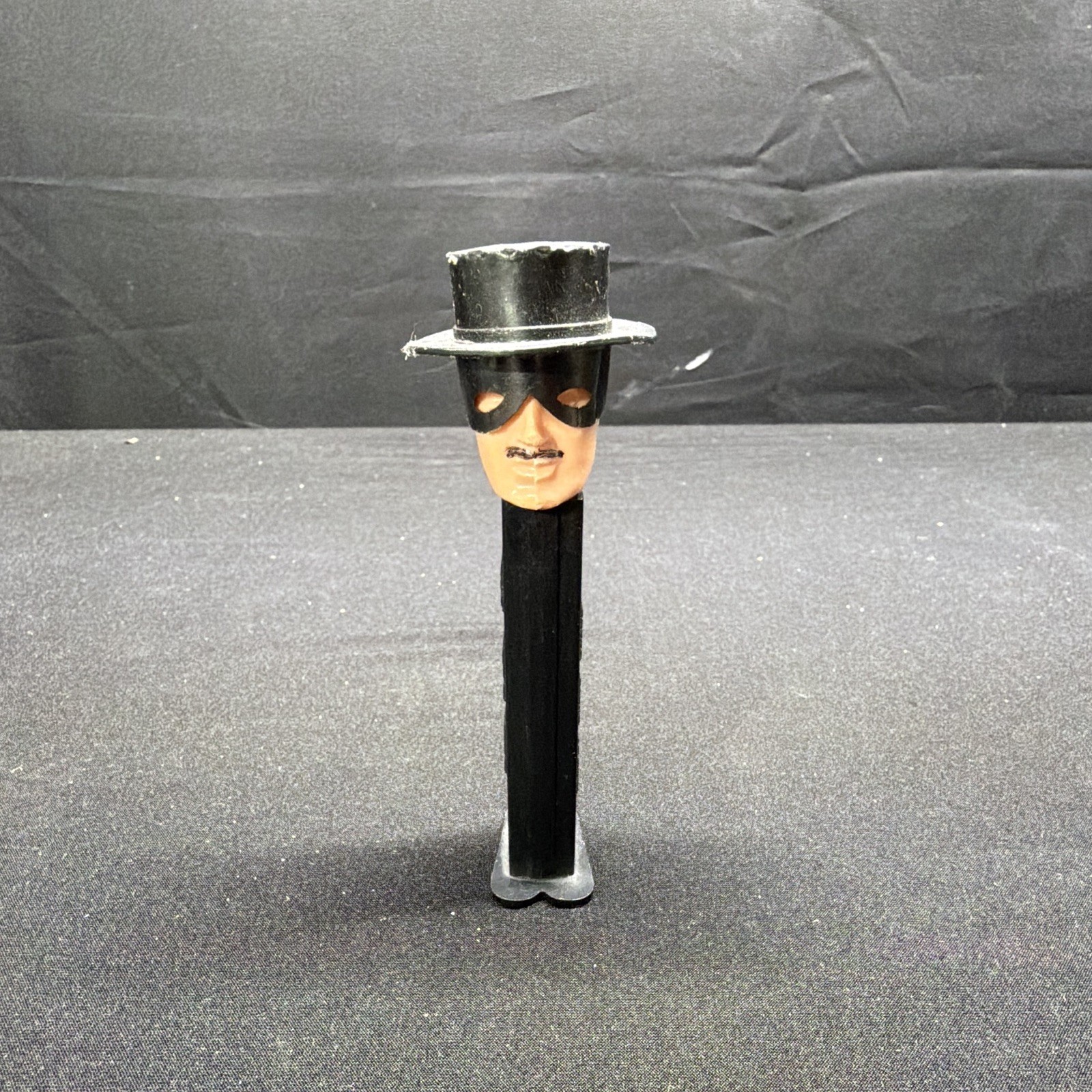 Pez Black Stem Zorro Vintage extremely rare