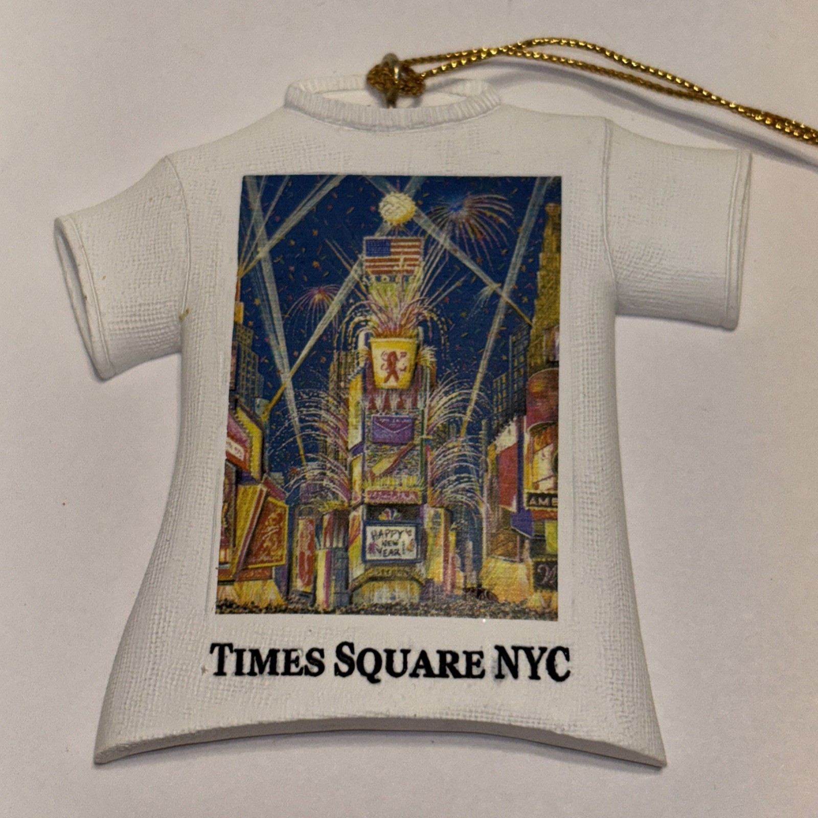 Times Square NYC Ornament Resin White  T Shirt New York Manhattan Souvenir 3”