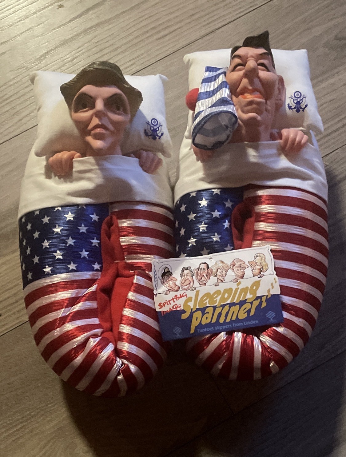 NOS 1988 Ronald Nancy Reagan Spitting Image Sleeping Partner Slippers w Bag Tag