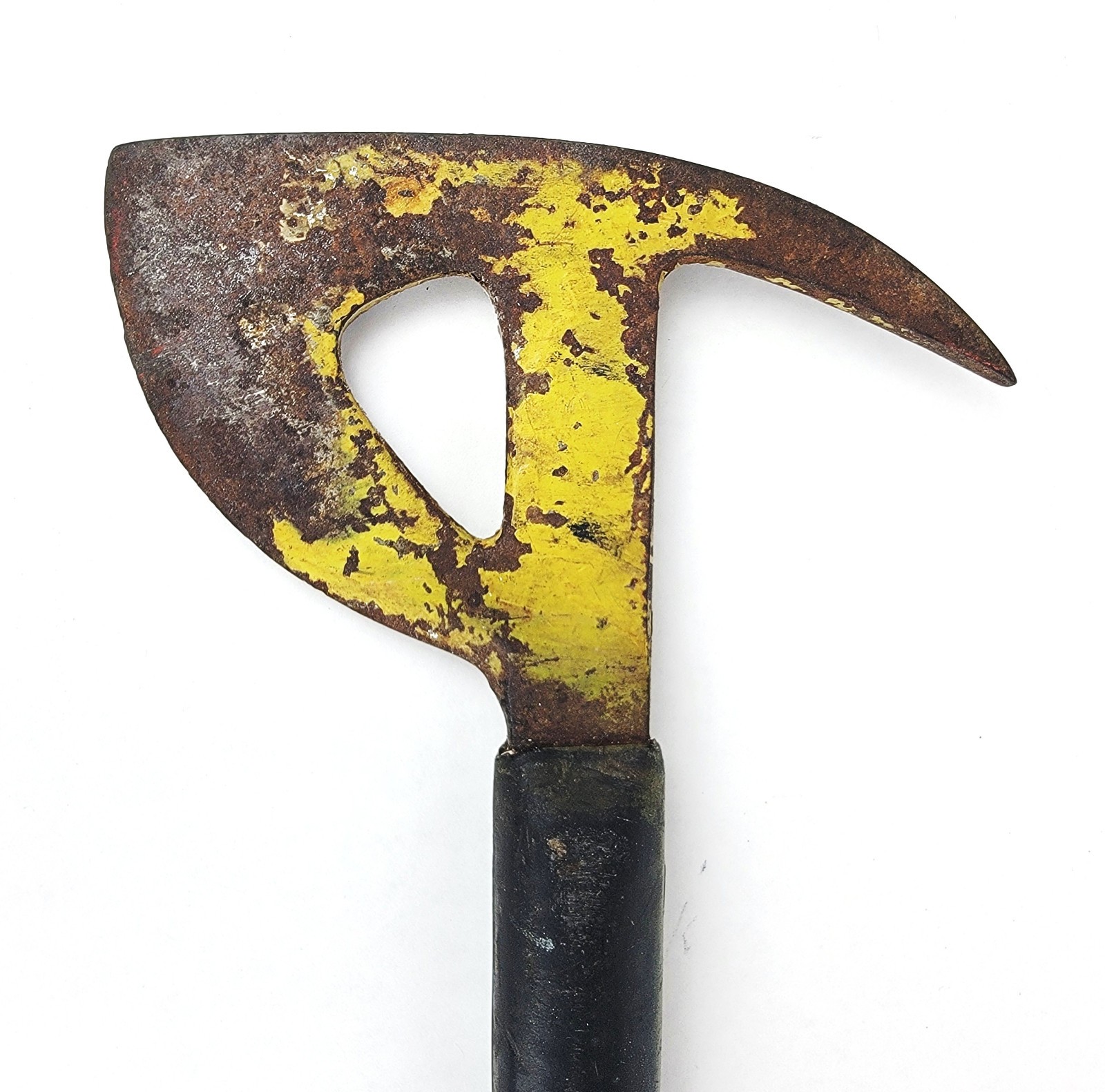 Vintage D.L. Auld 42D8331 Aircraft Crash Survival Axe USAAF WWII Pattern 15 Vintage D.L. Auld 42D8331 Aircraft Crash Survival Axe USAAF WWII Pattern 15