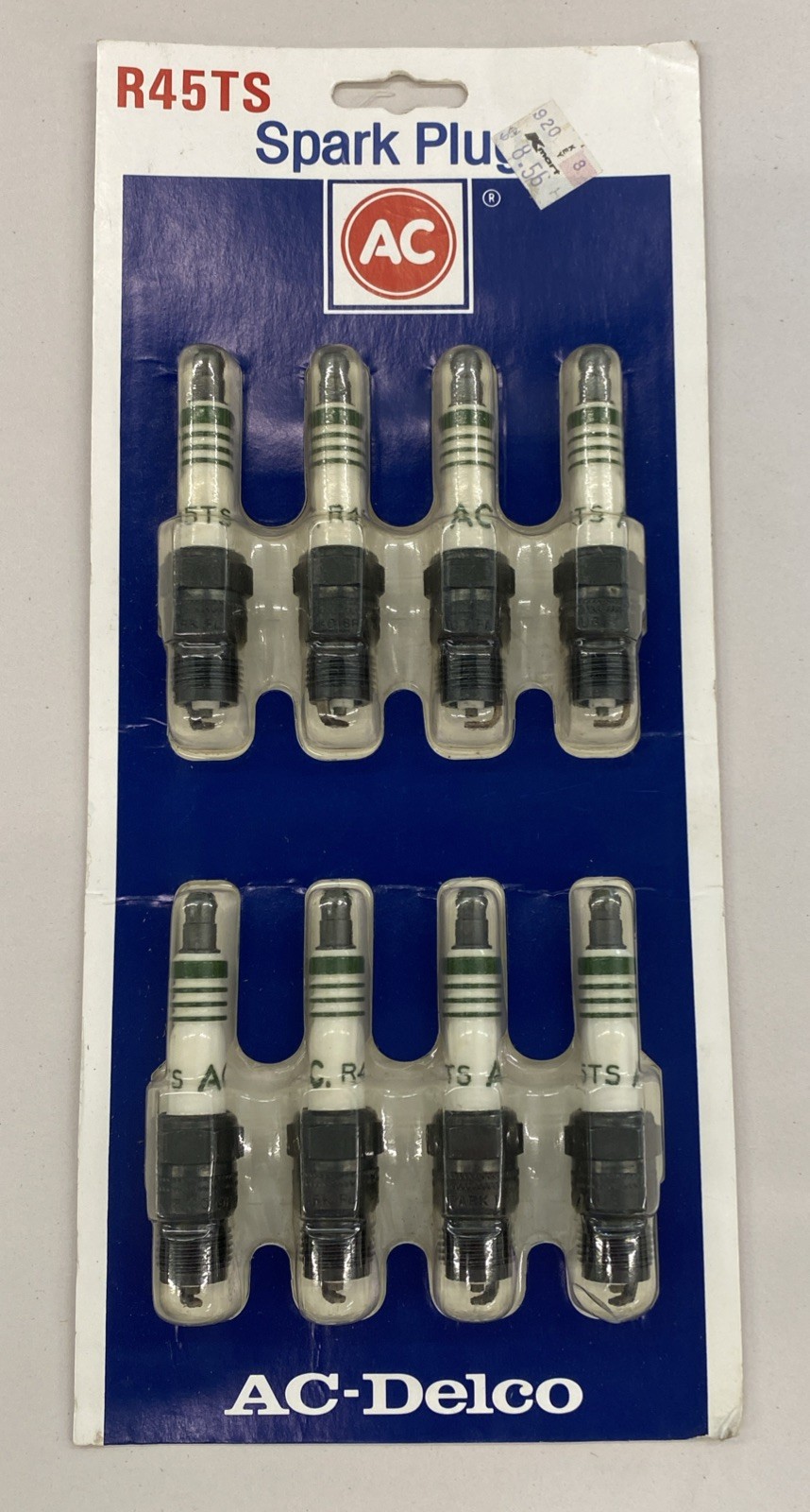 (8) Spark Plugs R45TS AC-Delco USA Original Packaging 8 Pack NOS M1045 (8) Spark Plugs R45TS AC-Delco USA Original Packaging 8 Pack NOS M1045