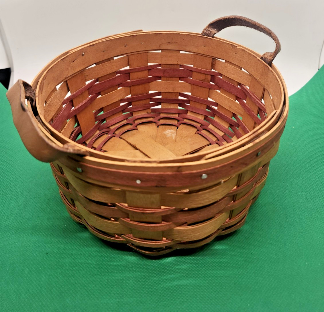 Longaberger VTG American Traditions Handmade USA Woven Basket Leather Handles Longaberger VTG American Traditions Handmade USA Woven Basket Leather Handles