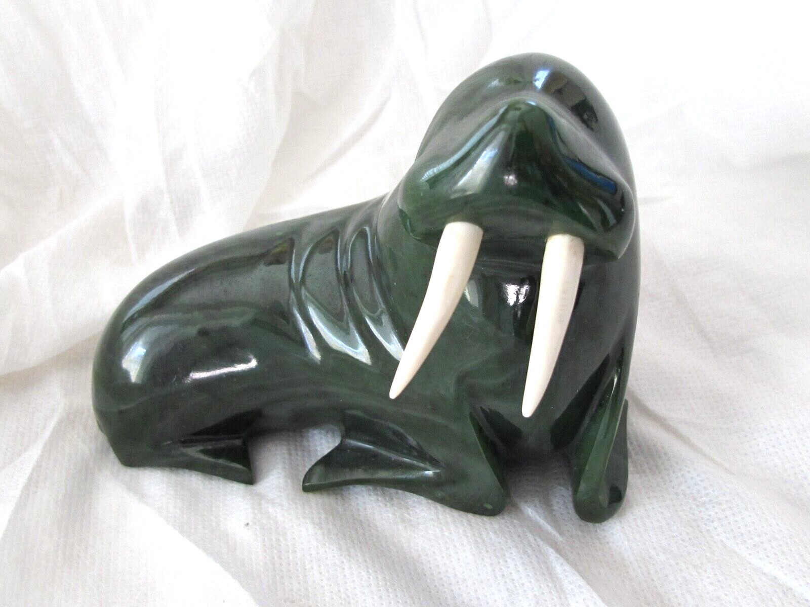 Canadian Spinach Nephrite Jade British Columbia Carved Walrus Sculpture D. Wong