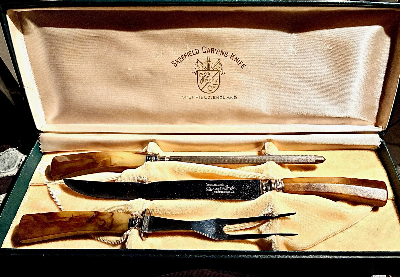 Vintage Washington Forge 3-Piece Carving Set with Original Case. Made in England Vintage Washington Forge 3-Piece Carving Set with Original Case. Made in England