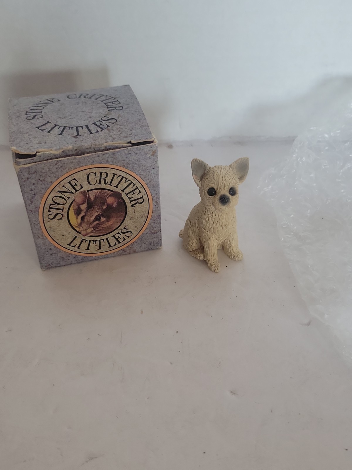Stone Critters Littles Chihuahua Dog Figurine SCL-052 With BOX Stone Critters Littles Chihuahua Dog Figurine SCL-052 With BOX