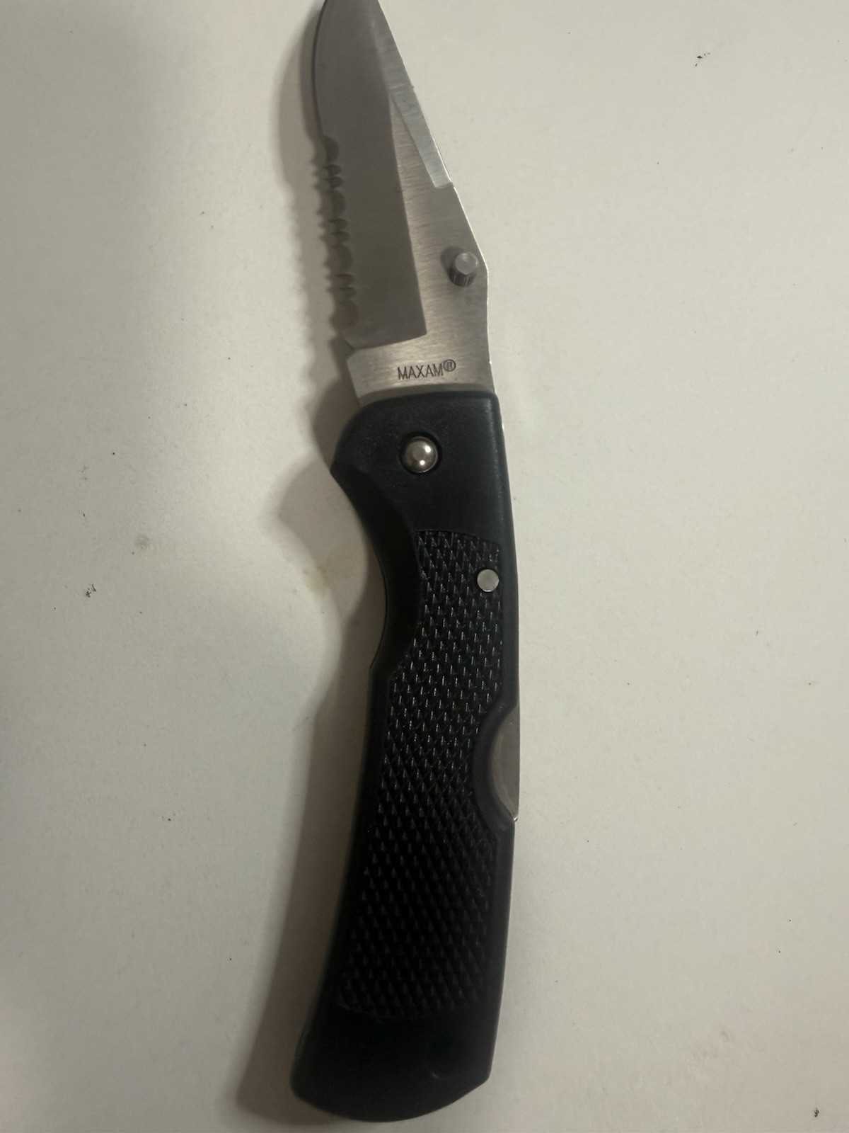 MAXAM Folding Pocket Knife Japan Steel Partially Serrated Black Handle MAXAM Folding Pocket Knife Japan Steel Partially Serrated Black Handle