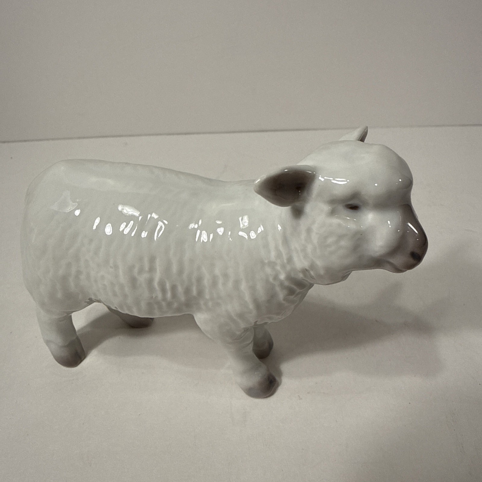 VTG Bing Grondahl B&G Denmark Porcelain Lamb #2171 Figurine 1987 Limited Edition VTG Bing Grondahl B&G Denmark Porcelain Lamb #2171 Figurine 1987 Limited Edition
