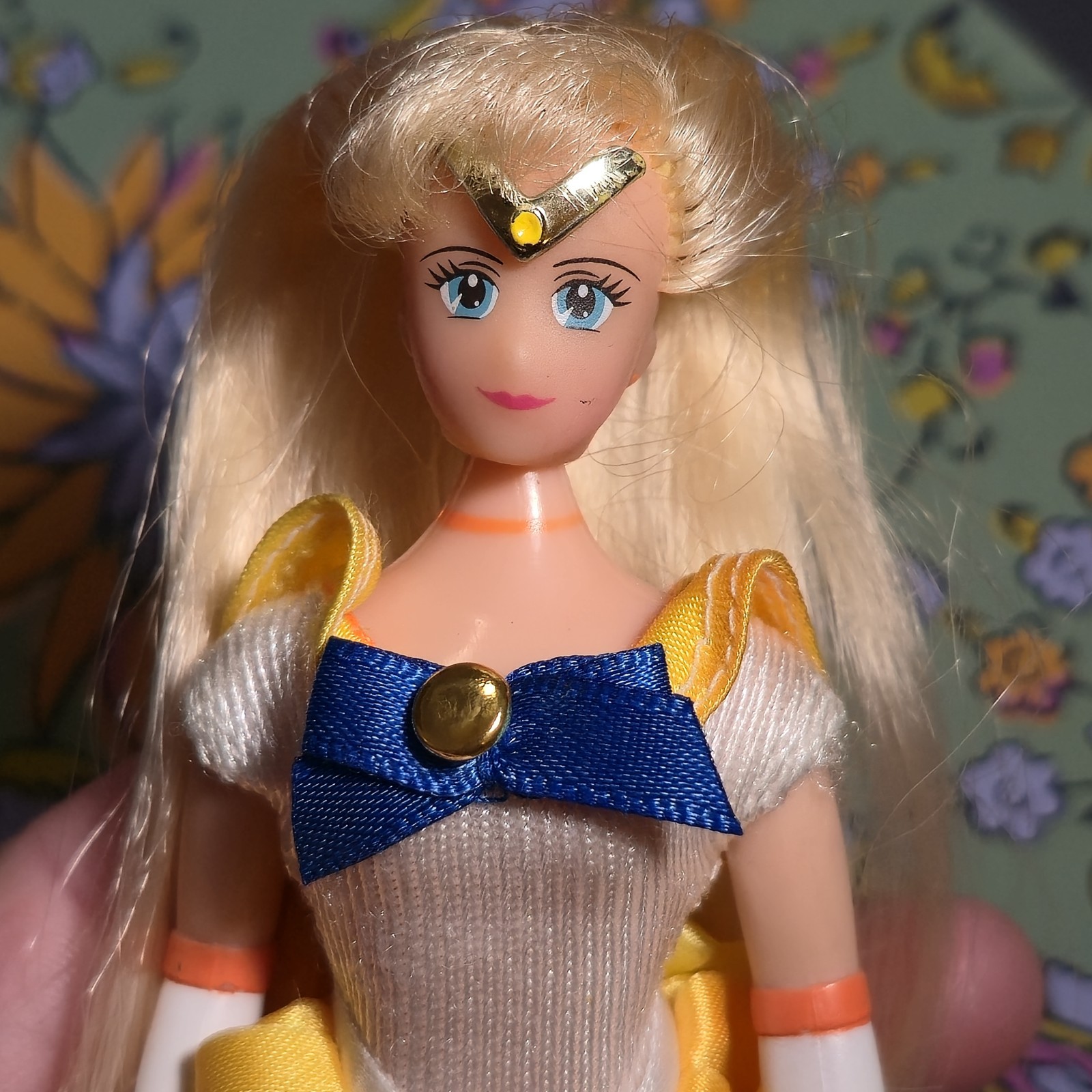Vintage Sailor Moon Sailor Venus 6” Adventure Doll Figure Bandai Irwin 1995 2000 Vintage Sailor Moon Sailor Venus 6” Adventure Doll Figure Bandai Irwin 1995 2000