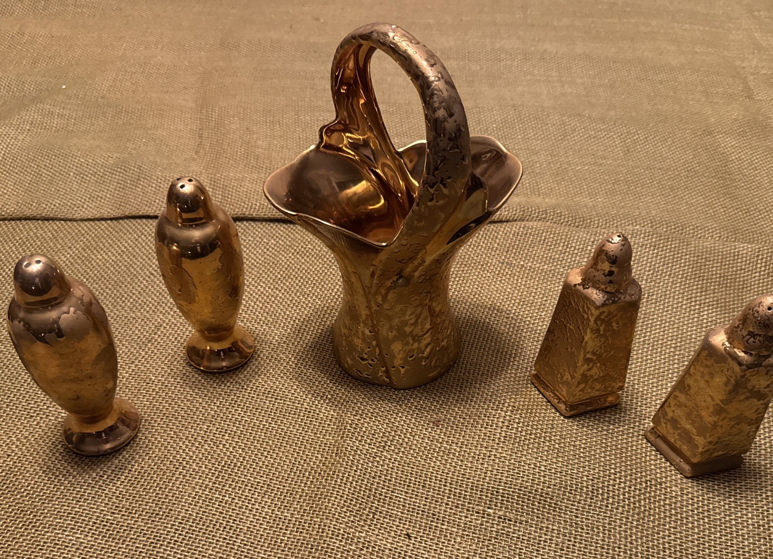 Vintage Weeping Gold Ceramic Salt & Pepper x2, Vase LOT Set Mid-Century Modern Vintage Weeping Gold Ceramic Salt & Pepper x2, Vase LOT Set Mid-Century Modern