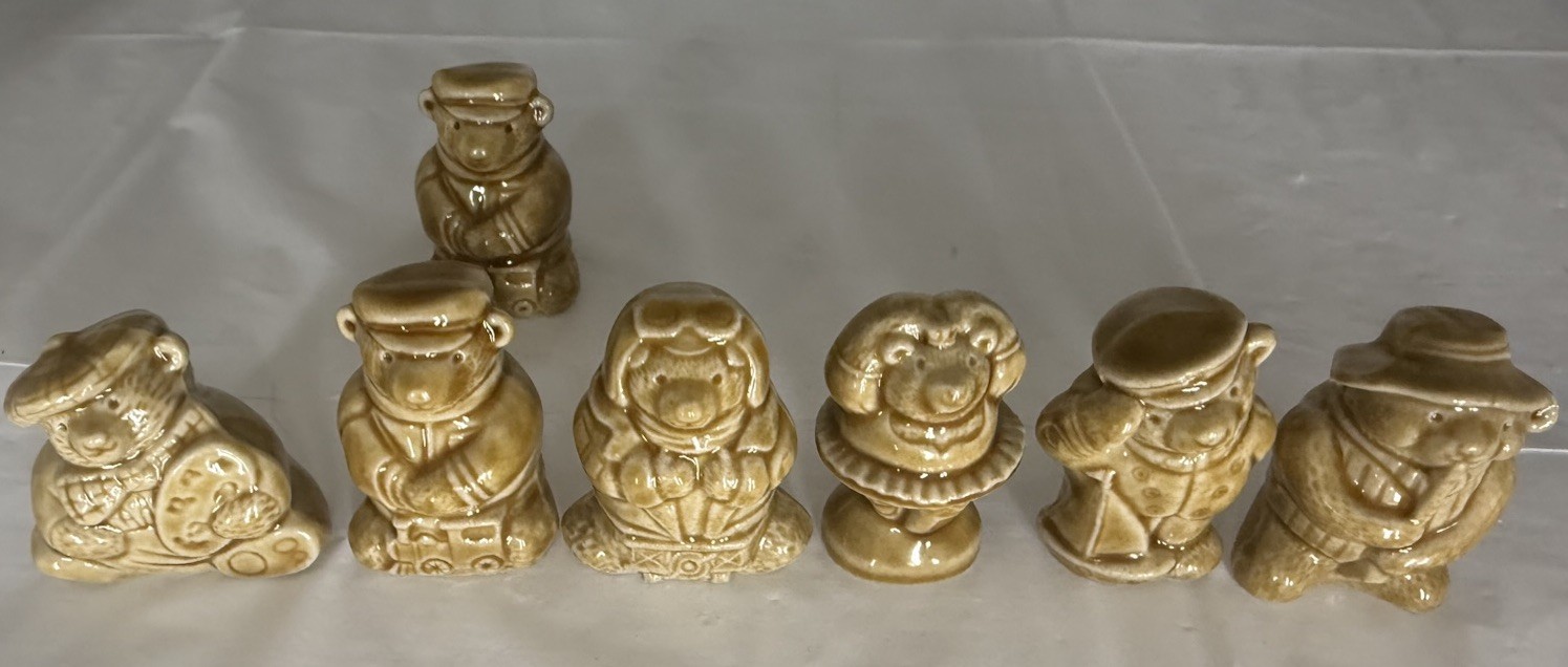 Wade Bears Ambitions, 1995 Full 6pc Set. + 1 Extra Figurine. Honey Glaze, MINT Wade Bears Ambitions, 1995 Full 6pc Set. + 1 Extra Figurine. Honey Glaze, MINT