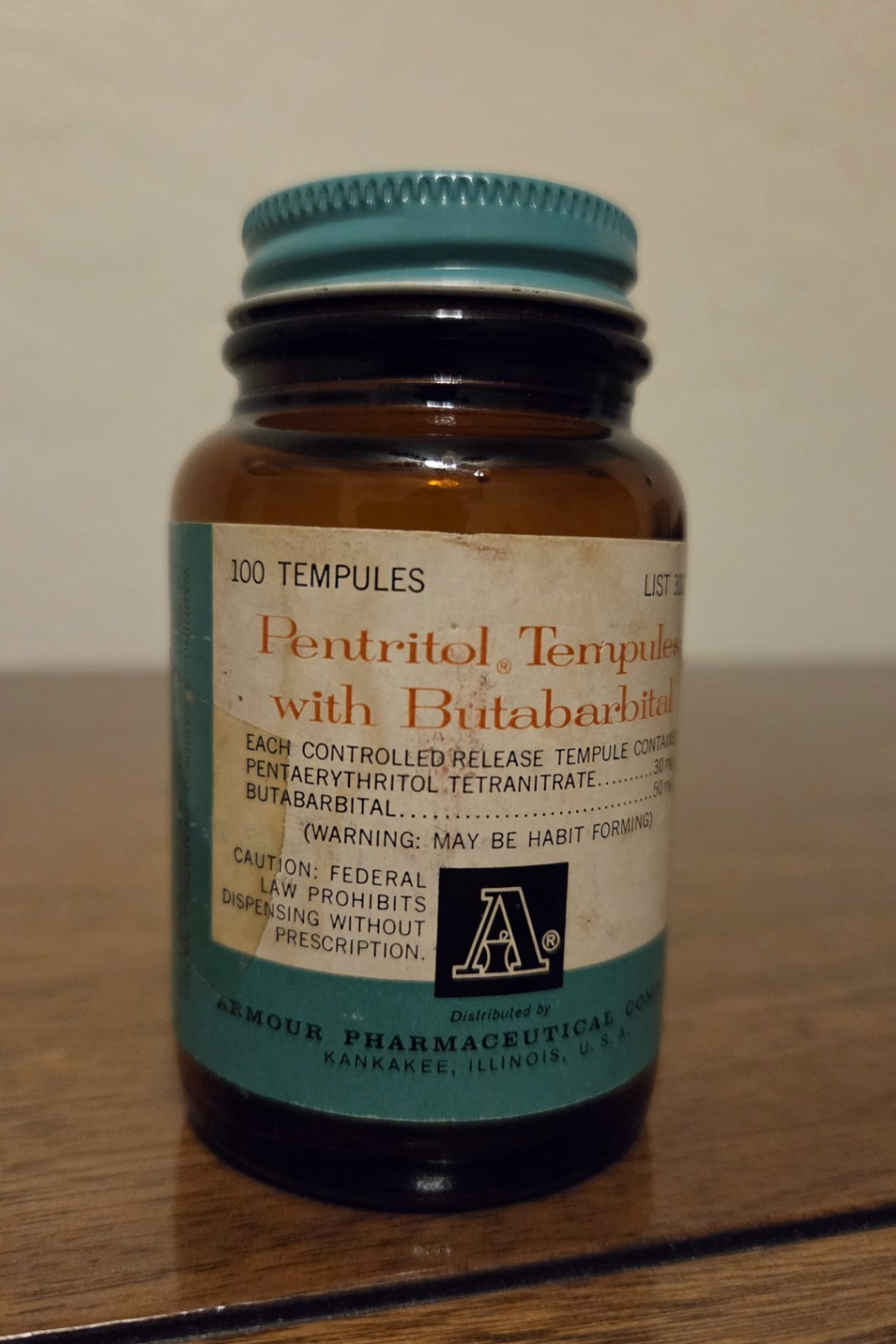 Vintage Armour Pharma. Pentritol with Butabarbital Barbituate Medicine Bottle