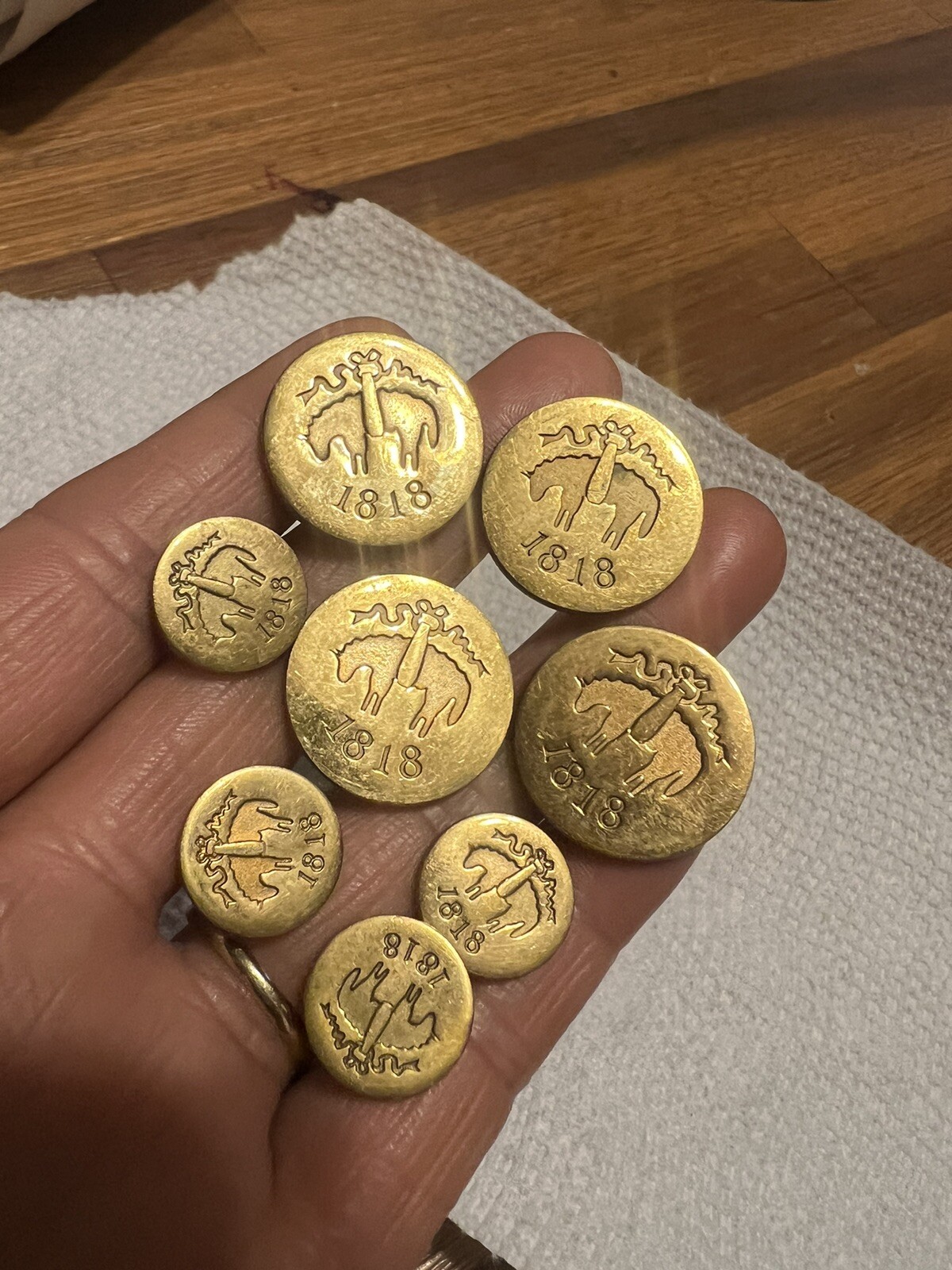 8 Thom Browne Brooks Brothers Black Fleece button 4 large 4 Small gold matte