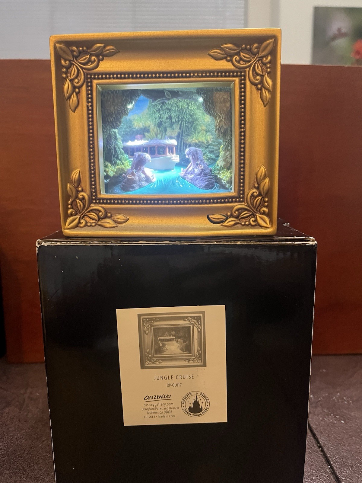 Disney Olszewski Gallery of Light Jungle Cruise Diorama Light Box Disney Olszewski Gallery of Light Jungle Cruise Diorama Light Box