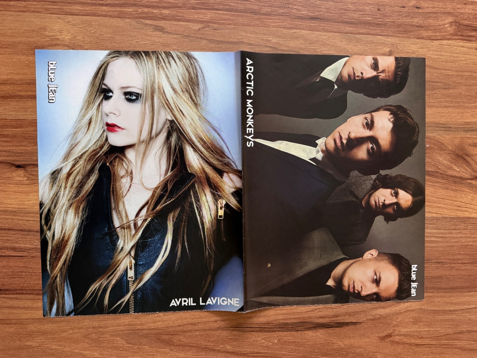 Avril Lavigne Arctic Monkeys Blue Jean Magazine Double Sided Foldout Poster Rare Avril Lavigne Arctic Monkeys Blue Jean Magazine Double Sided Foldout Poster Rare