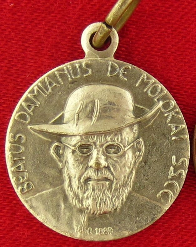 Vintage FATHER DAMIEN Medal BLESSED SAINT SERVANT HUMANITY 1994 MOLOKAI Leprosy Vintage FATHER DAMIEN Medal BLESSED SAINT SERVANT HUMANITY 1994 MOLOKAI Leprosy