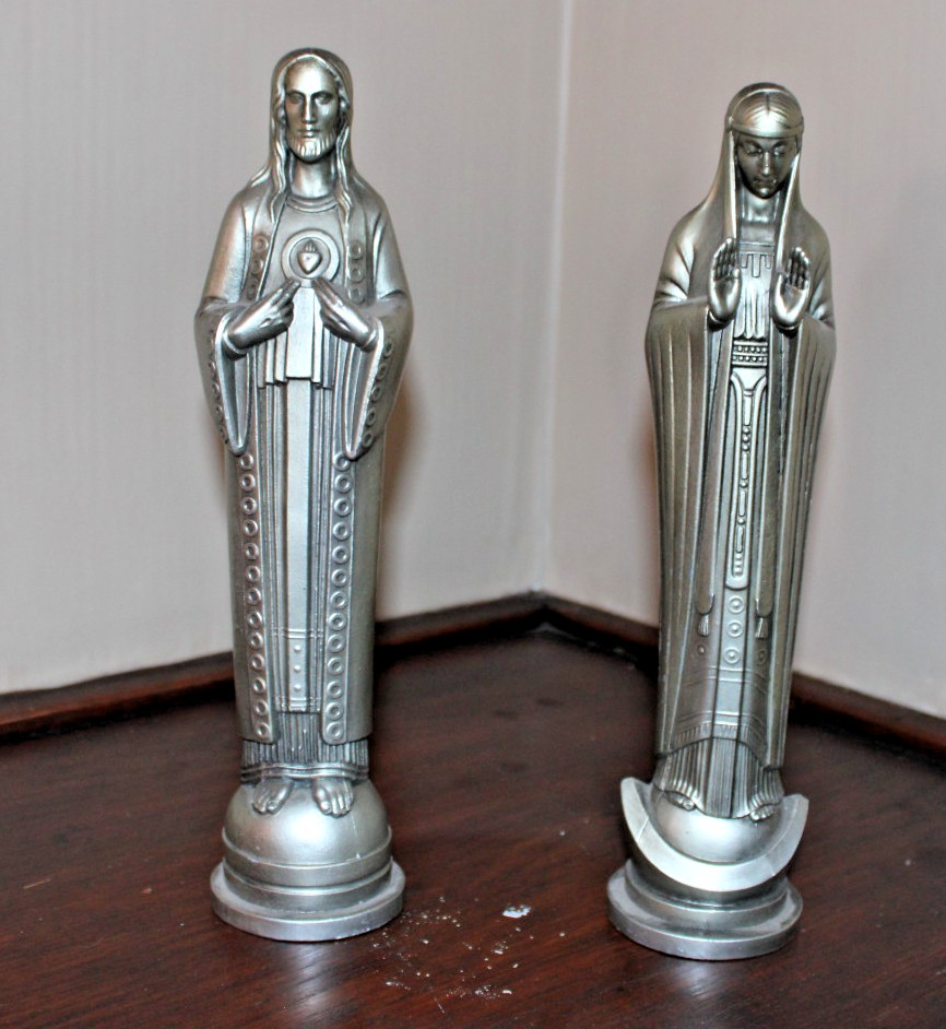 11 INCH ART DECO JESUS & VIRGIN MARY CAST ALUMINUM STATUES SACRED HEART MADONNA 11 INCH ART DECO JESUS & VIRGIN MARY CAST ALUMINUM STATUES SACRED HEART MADONNA