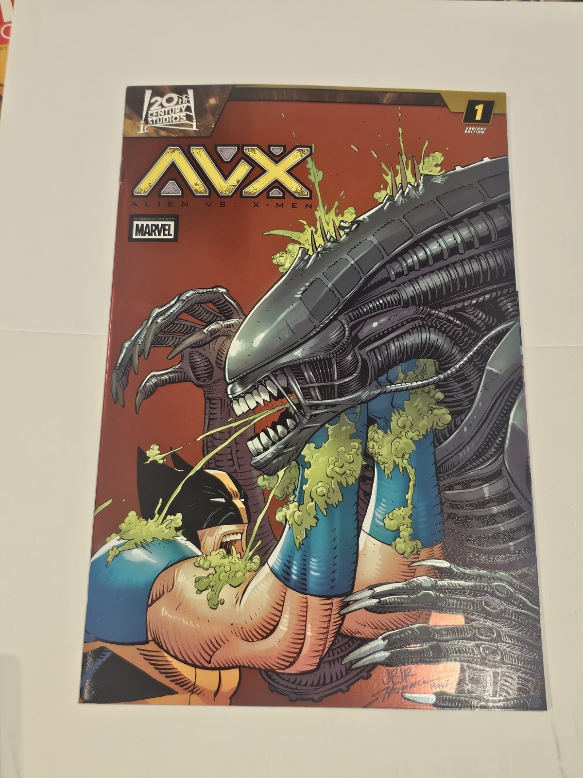 Alien vs. X-Men #1 John Romita Jr. Foil Variant (NM) Avx
