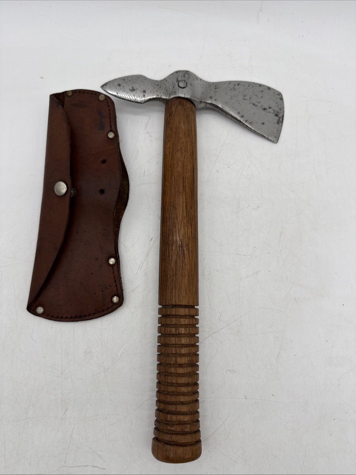 Vintage Arrowhead Throwing Tomahawk Axe, Leather Sheath RARE