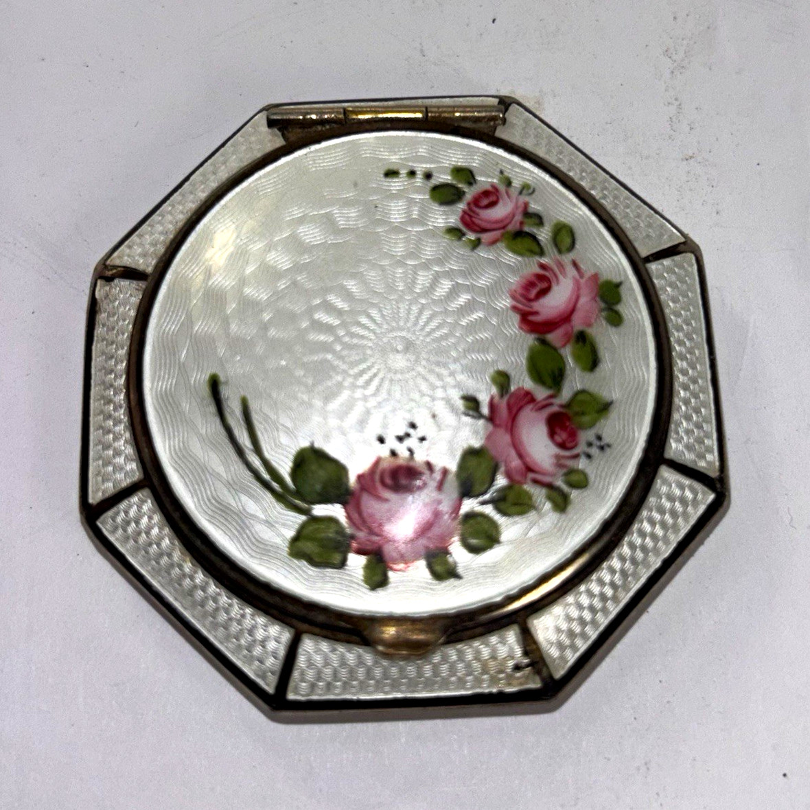 VTG White Guilloche Enamel Octagonal Makeup Compact Hand painted Roses