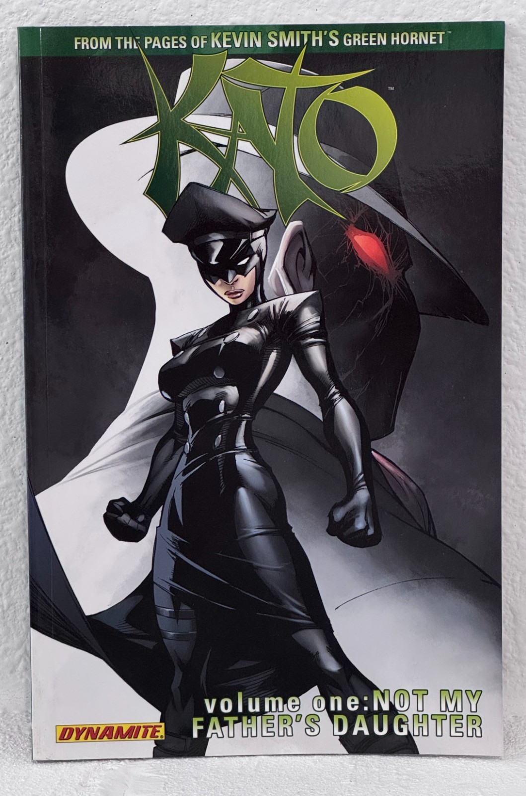 Kato Vol 1 Not My Father\'s Daughter TPB Kevin Smith Green Hornet Dynamite 2010 Kato Vol 1 Not My Father\'s Daughter TPB Kevin Smith Green Hornet Dynamite 2010