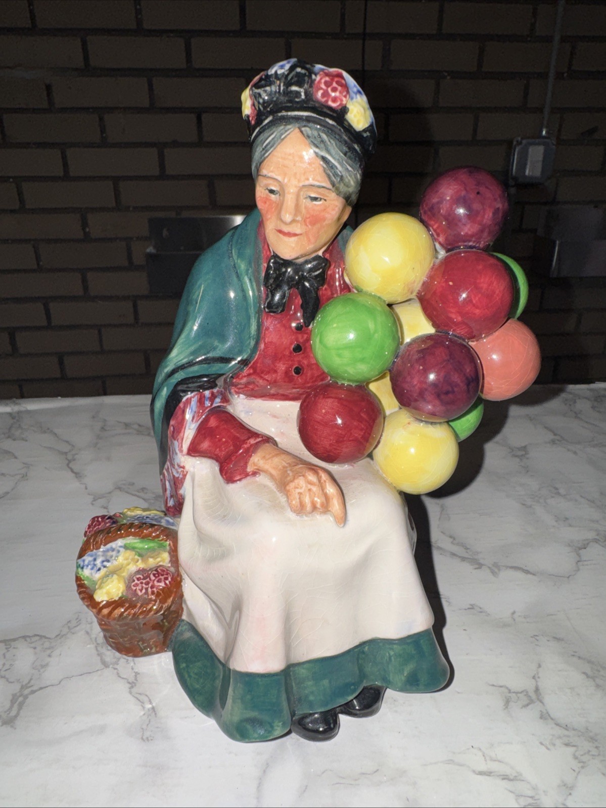 VINTAGE ROYAL DOULTON \
