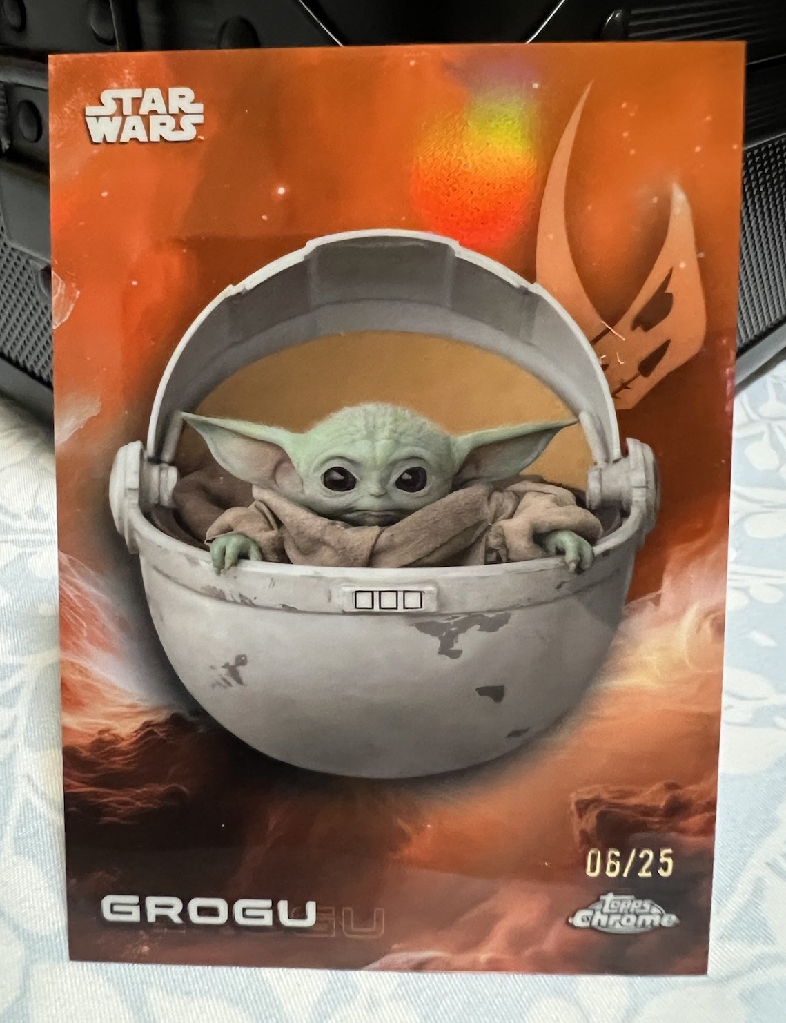 2025 Topps Chrome Star Wars Grogu /25 Orange Refractor SP The Child Mandalorian