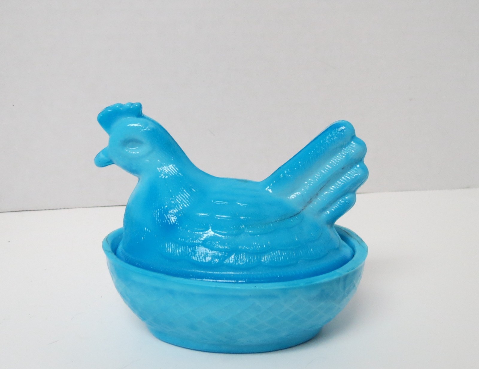 Vintage Delphite Blue Slag Milk Glass Hen on Nest.