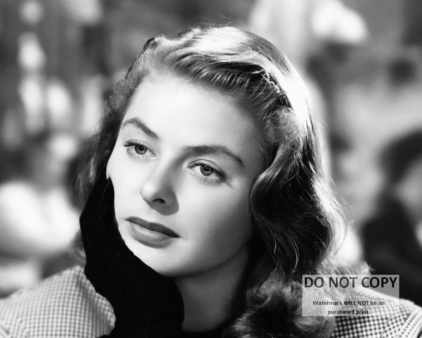 INGRID BERGMAN LEGENDARY ACTRESS - 8X10 PUBLICITY PHOTO (WW-075)