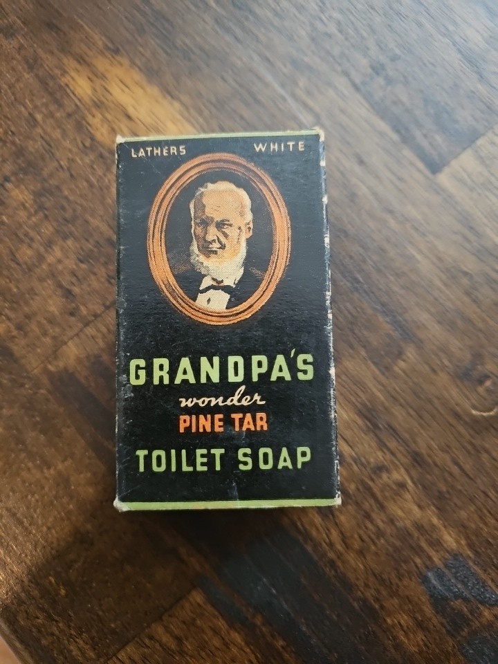 Grandpa\'s Wonder Pine Tar Toilet Soap ca1930 Cinc Oh NOS Collectible Advertising