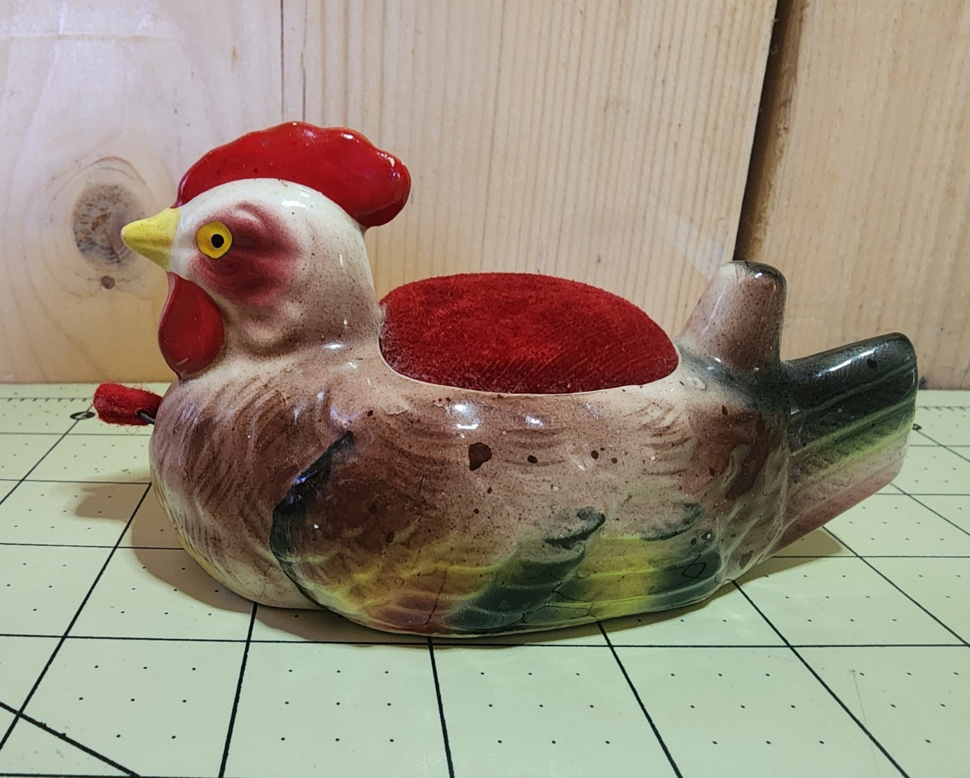 Vintage Enesco Japan Chicken/Hen Sewing Pin Cushion Tape Measure Thimble Holder