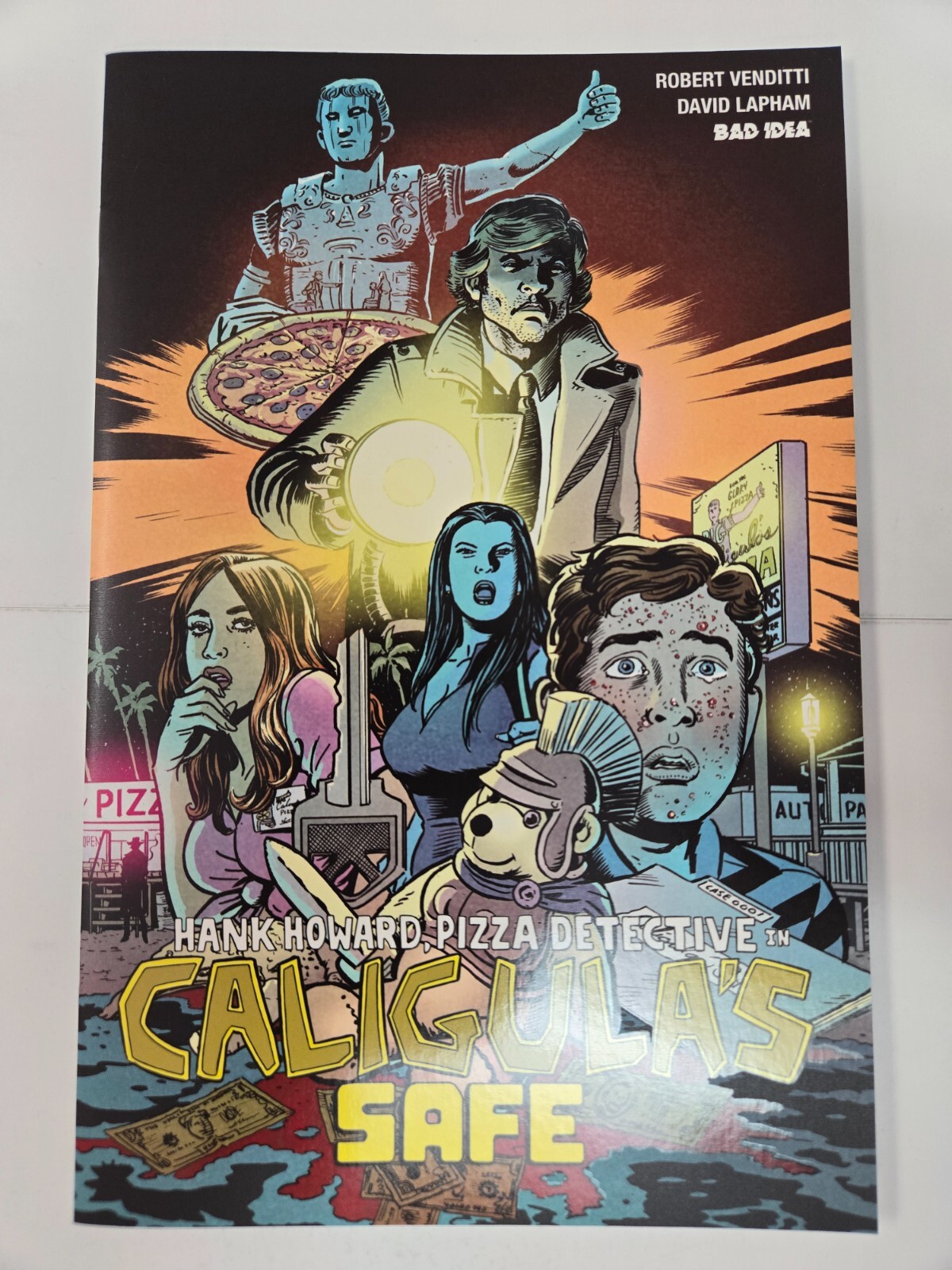 HANK HOWARD, PIZZA DETECTIVE IN CALIGULA\'S SAFE #1 NEAR MINT BAD IDEA b-383