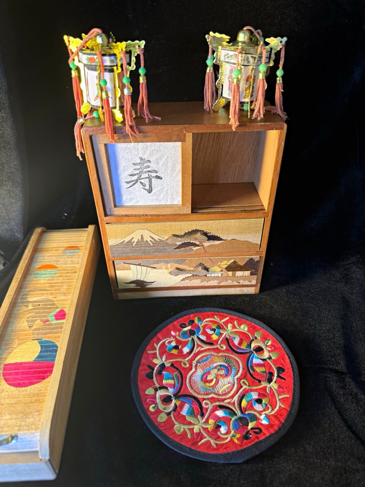 Vintage Japanese Yosegi Wood Miniature Tansu Cabinet Mount Fuji Pencil Box Mat Vintage Japanese Yosegi Wood Miniature Tansu Cabinet Mount Fuji Pencil Box Mat
