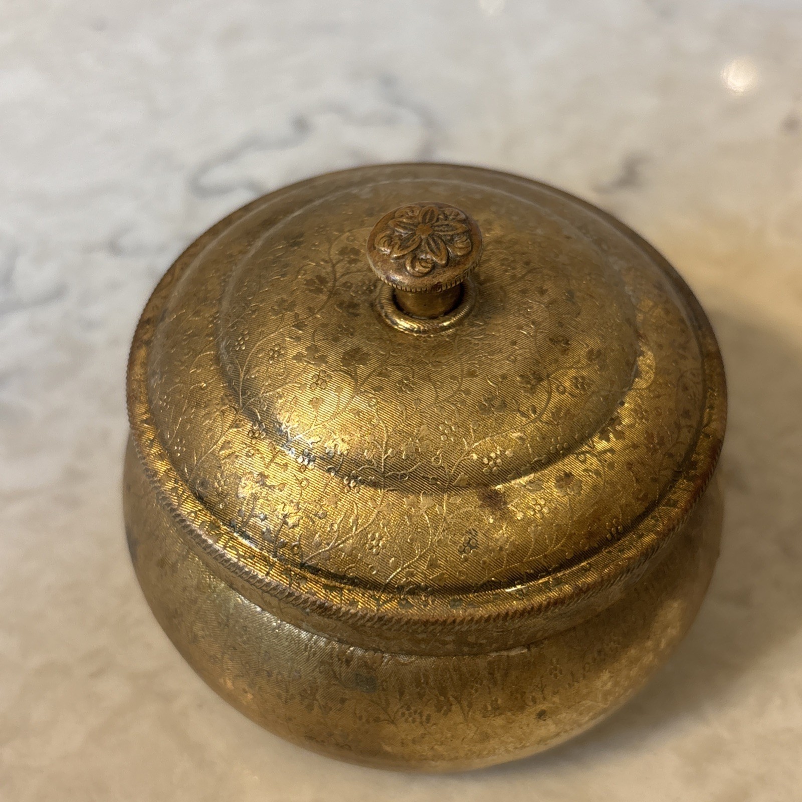 Antique Pozzoni\'s Brass Complexion Powder Jar Vintage 1898-1905 Era Beautiful Antique Pozzoni\'s Brass Complexion Powder Jar Vintage 1898-1905 Era Beautiful