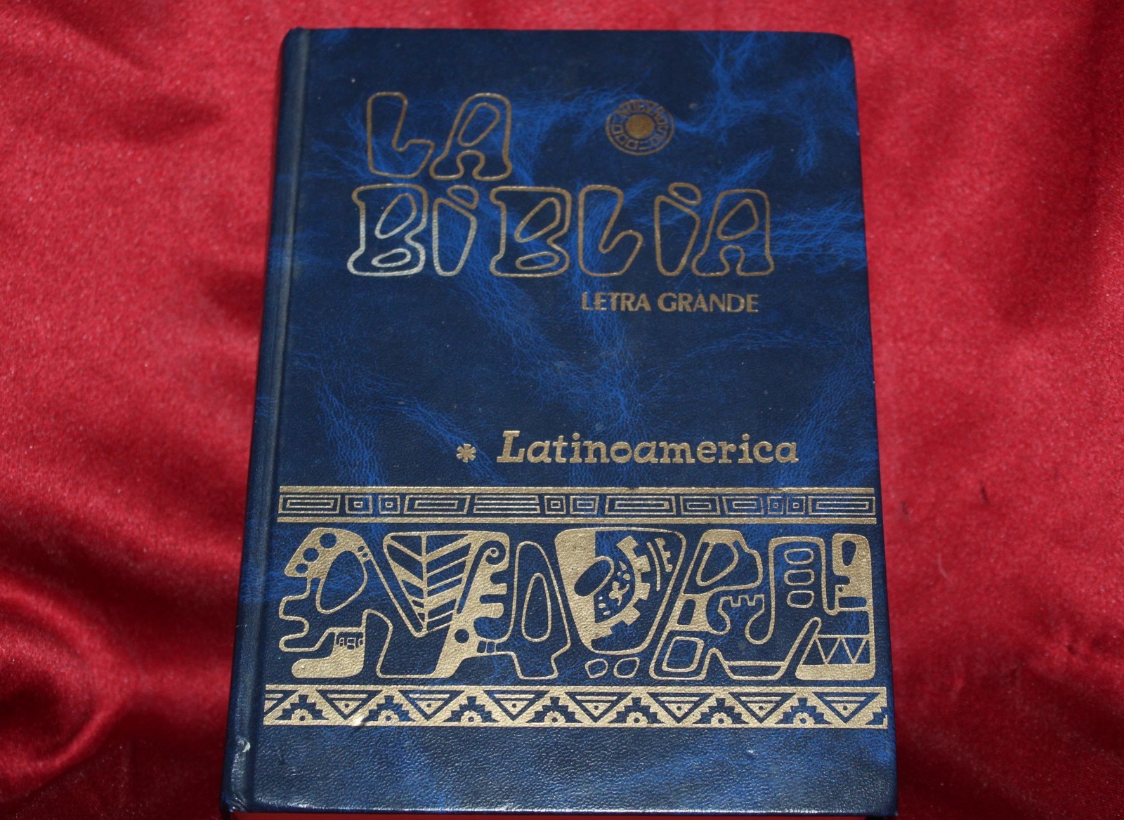 La Biblia Latinoamericana Azul 9 Inch Smooth Hardcover Spanish Sin Indice